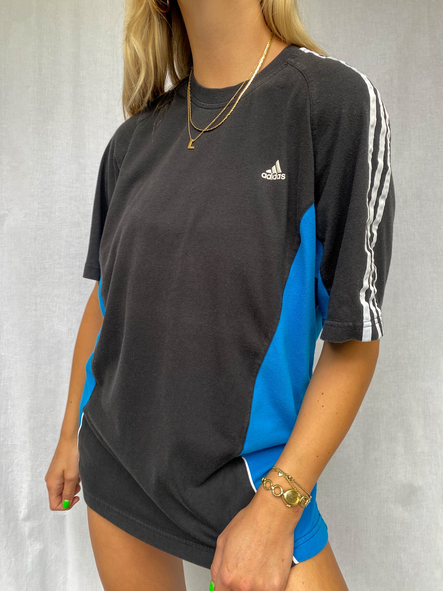 ADIDAS T-SHIRT