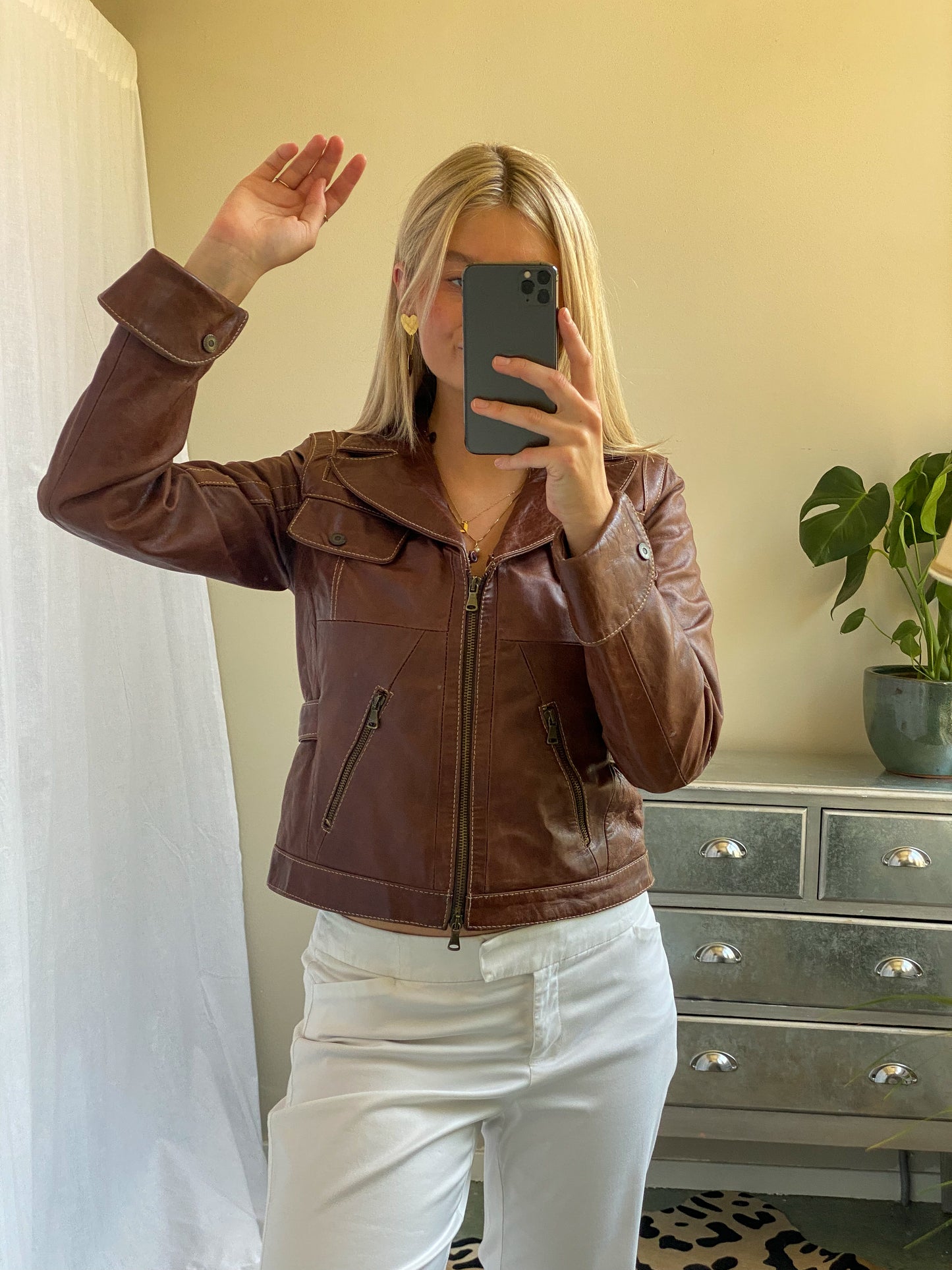 VINTAGE LEATHER JACKET