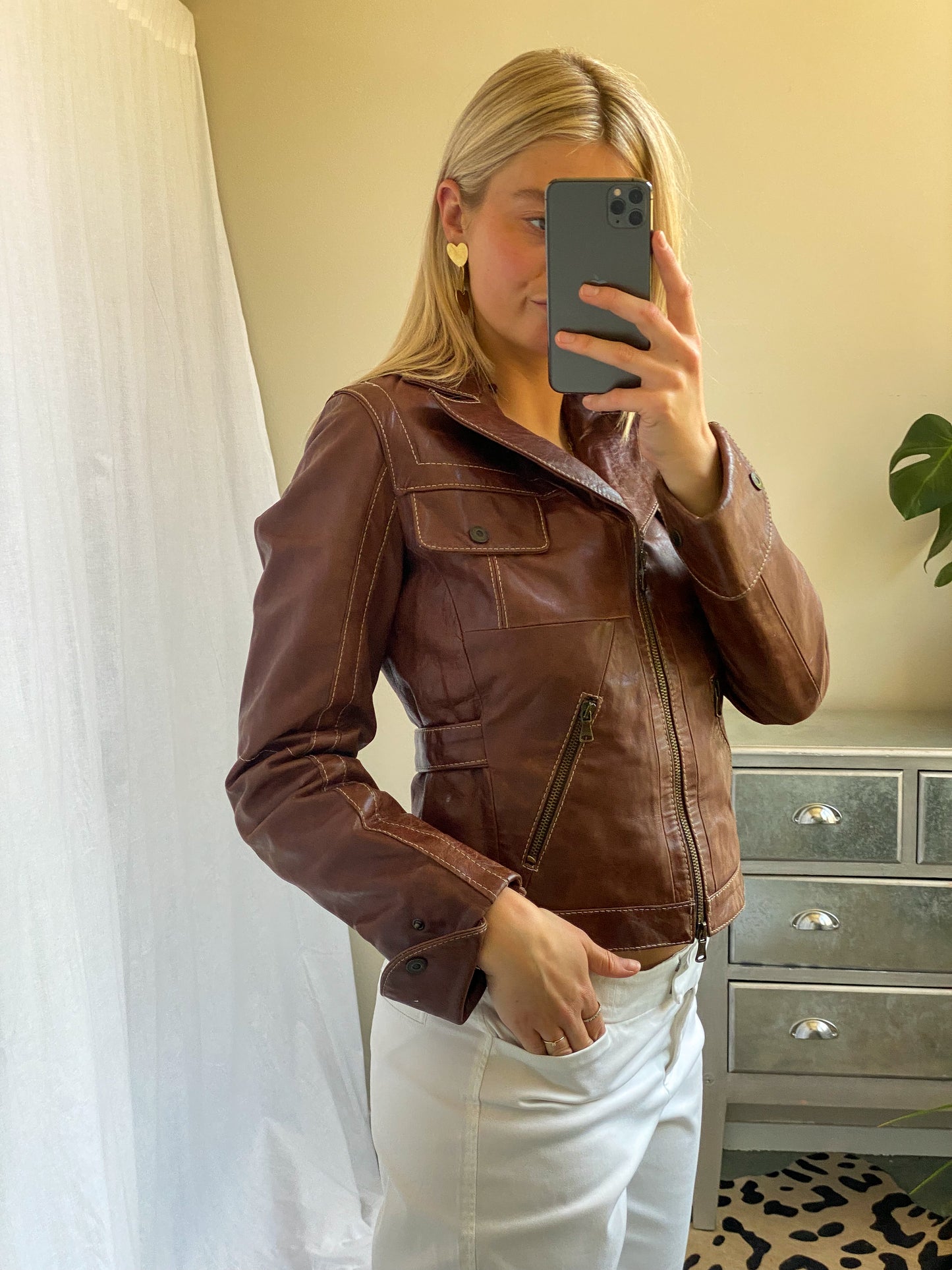 VINTAGE LEATHER JACKET