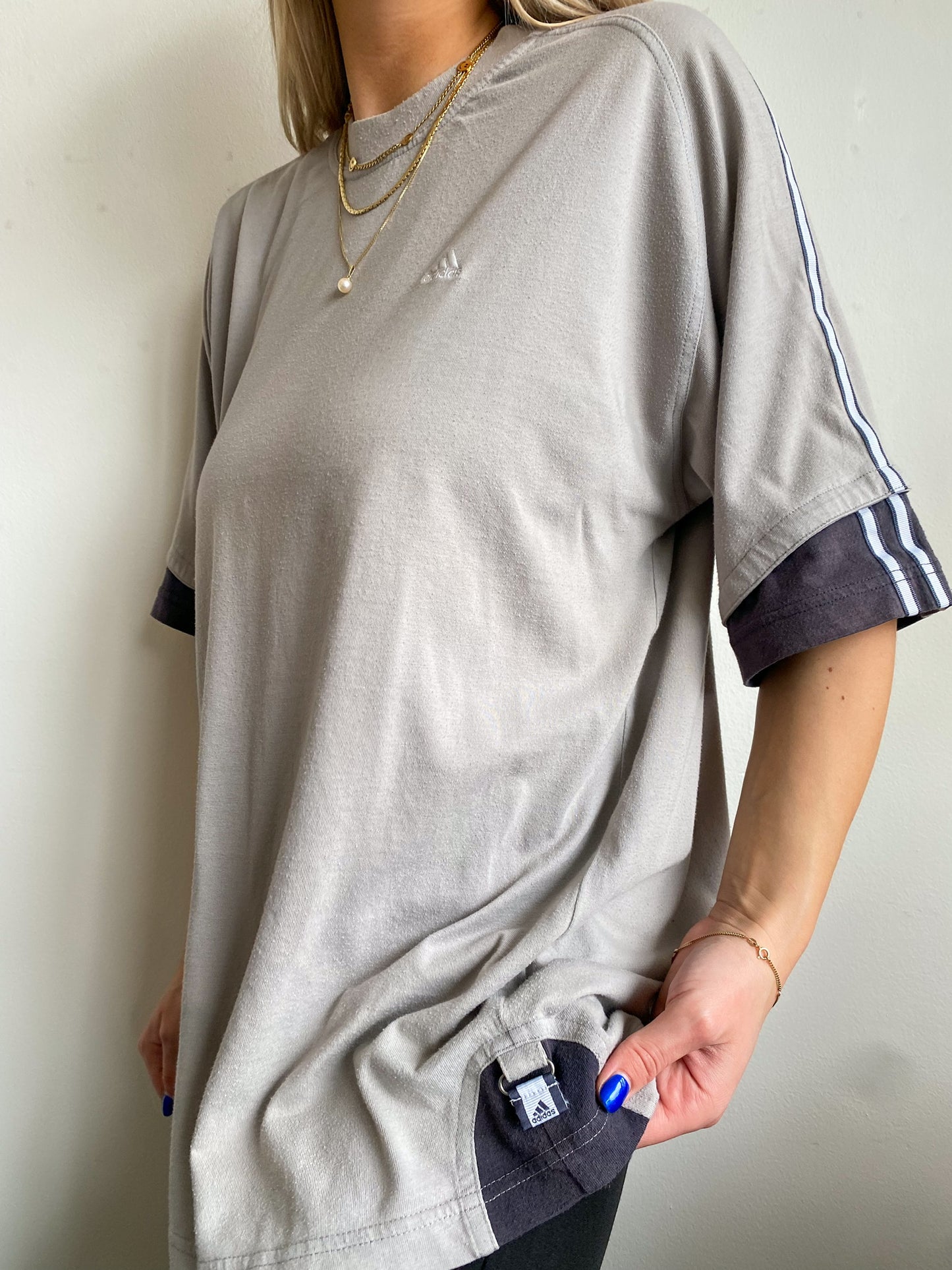 ADIDAS T-SHIRT