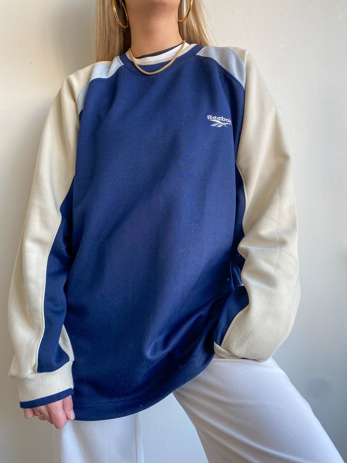 REEBOK SWEATER